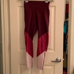 Fabletics tri-panel high wasted legging. Worn 2x